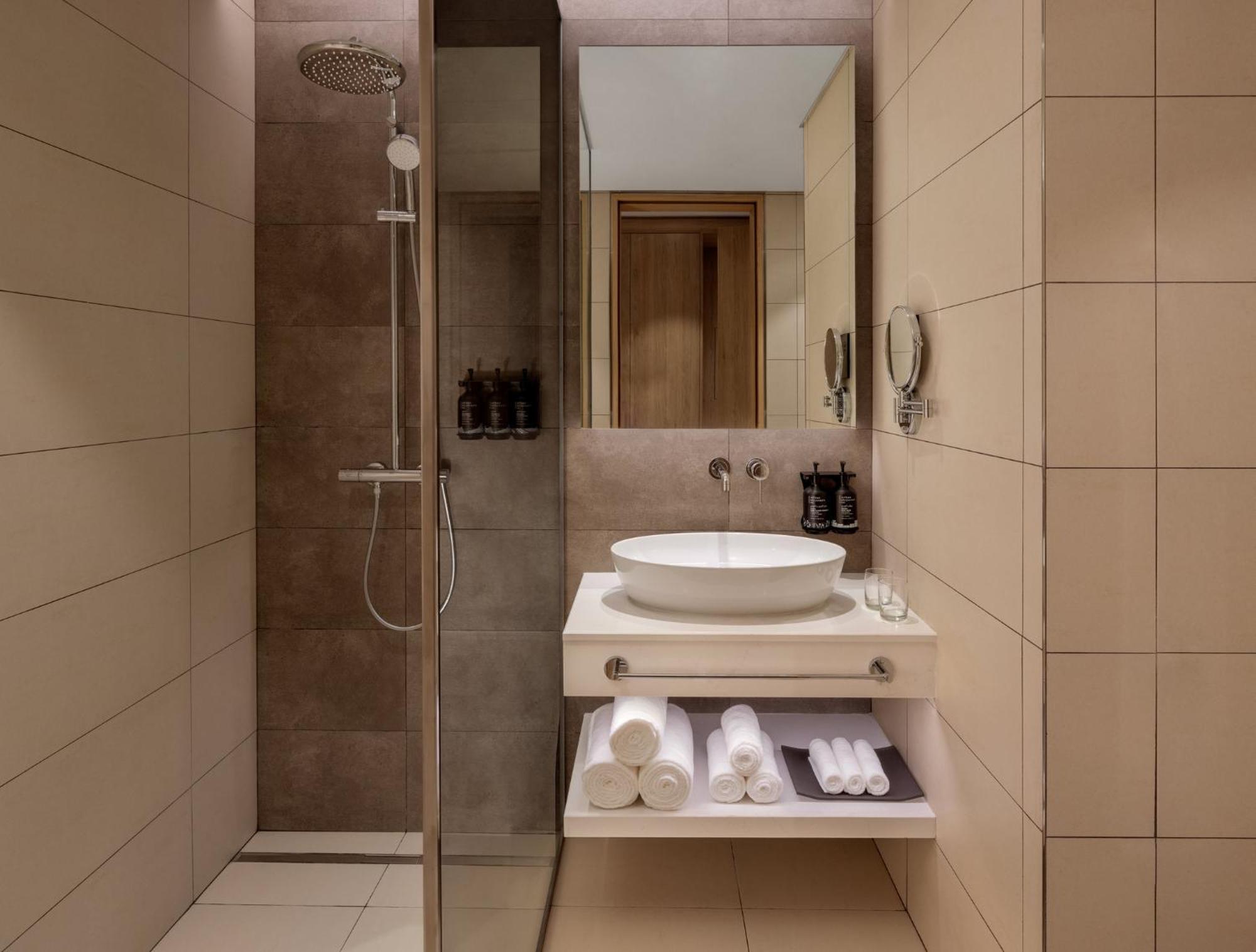 Holiday Inn Dubai Business Bay By Ihg Esterno foto