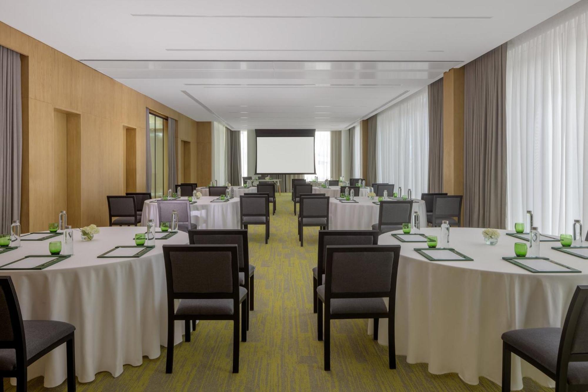 Holiday Inn Dubai Business Bay By Ihg Esterno foto