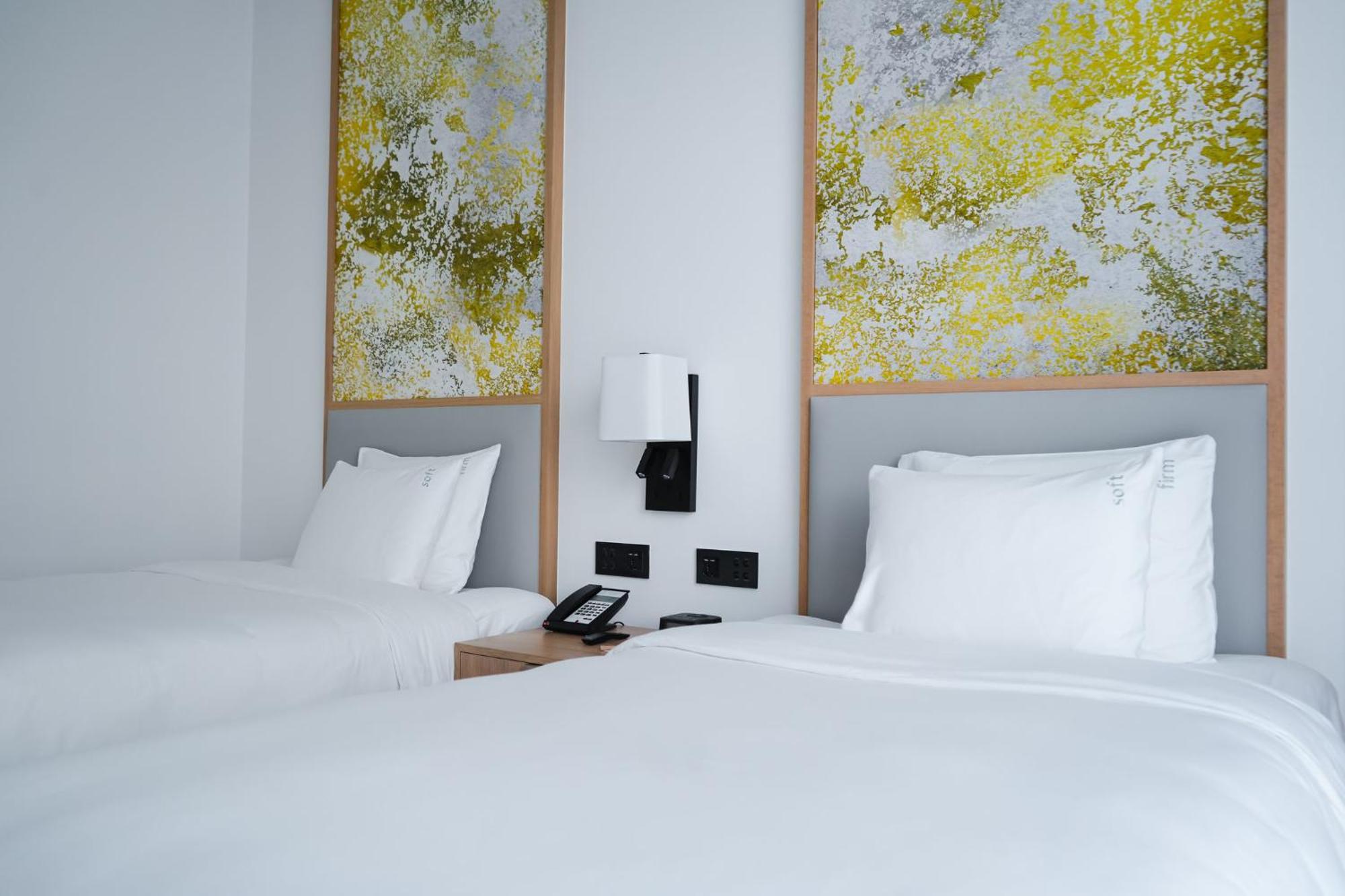 Holiday Inn Dubai Business Bay By Ihg Esterno foto